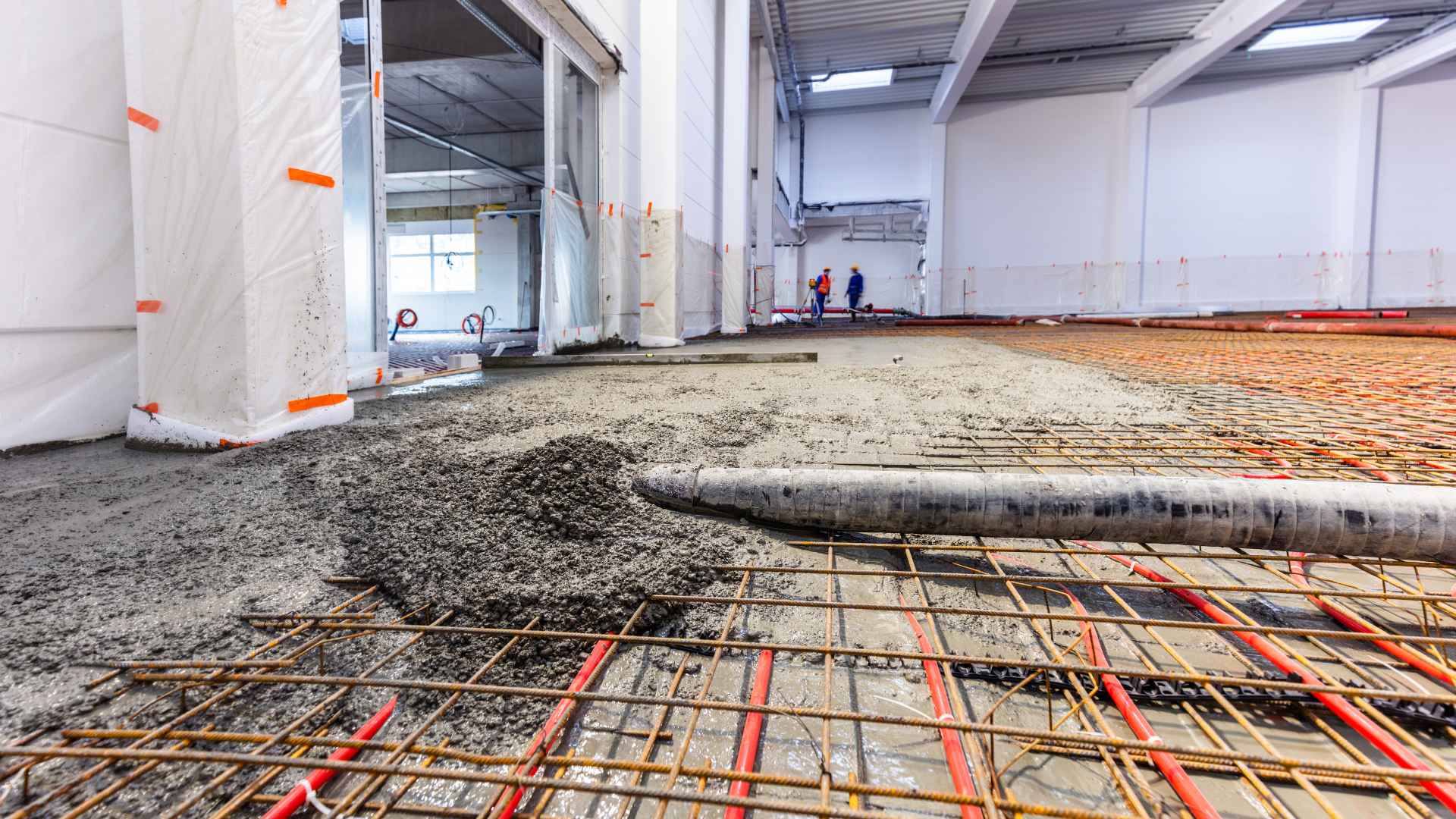 Entrepôt Industriel de Nîmes en béton ciré