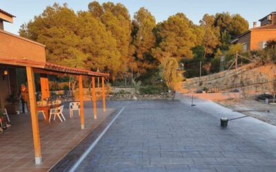¿Hormigón Impreso para el Jardín? ¡Gran opción! Mira esta obra en Vilassar